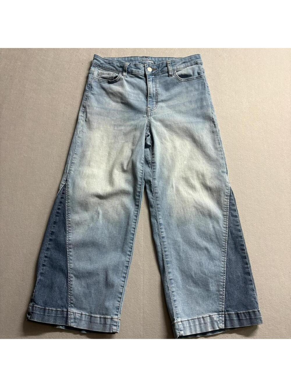 Time and Tru High Rise Wide Leg Jeans Womens Size 6 Blue Two Tone Flare Cropped